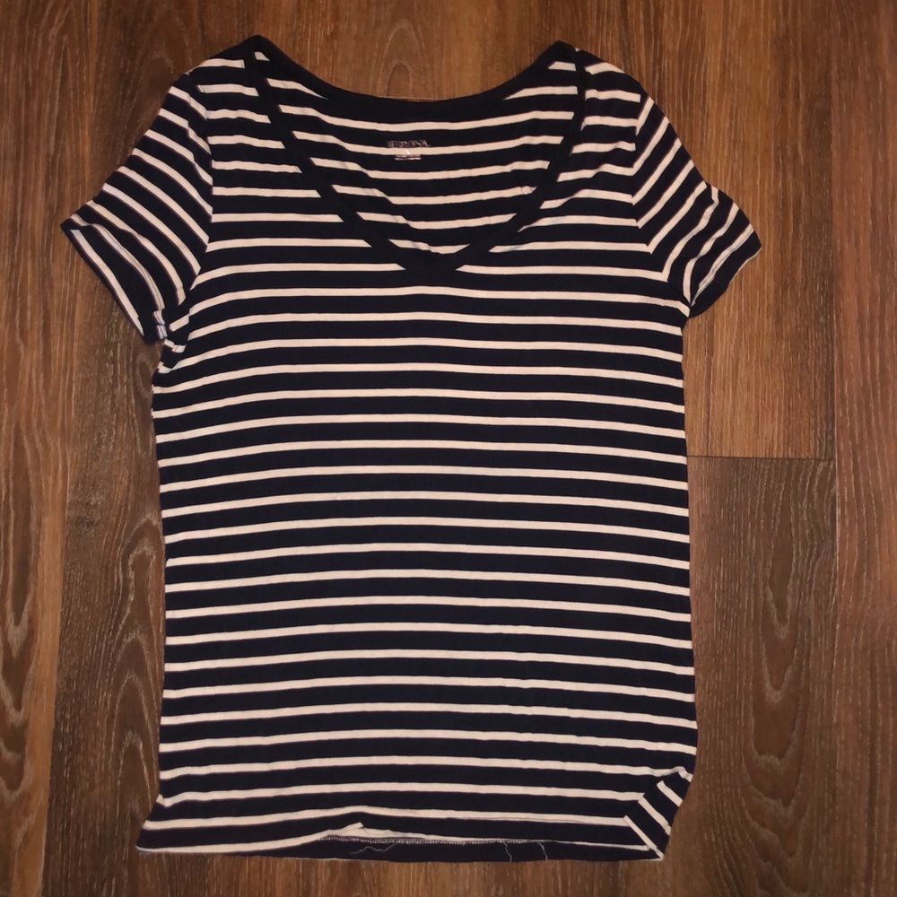 💛V neck stripped shirt